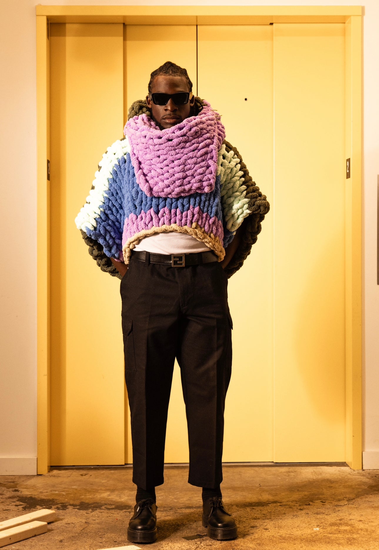 LOOK 32